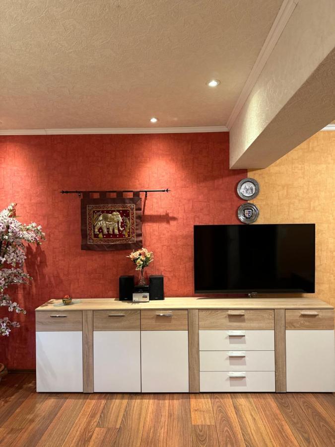 T&T Ferienwohnung Rheinbrohl Exterior foto